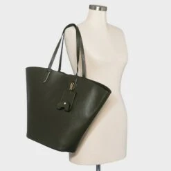 Fan Tote Handbag - A New Dayâ„¢ Yellow