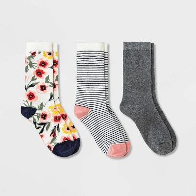 Women's Garden Floral 3pk Crew Socks - A New Day™ Ivory/Gray 4-10 4 Women's Garden Floral 3pk Crew Socks - A New Day™ Ivory/Gray 4-10 - Image 2